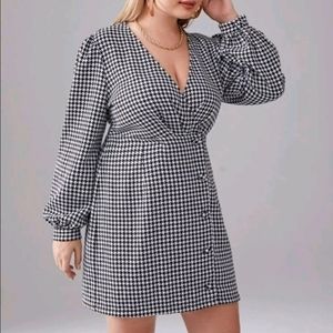 Plus size houndstooth print dress